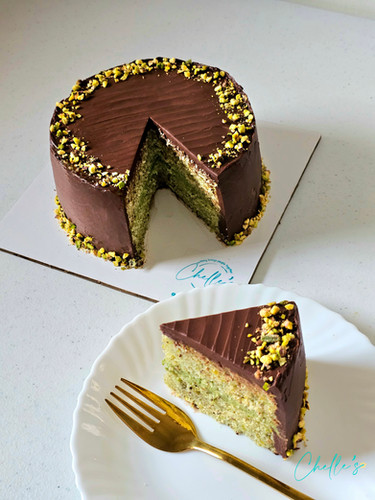 Chocolate Pistachio Cake (Junior)